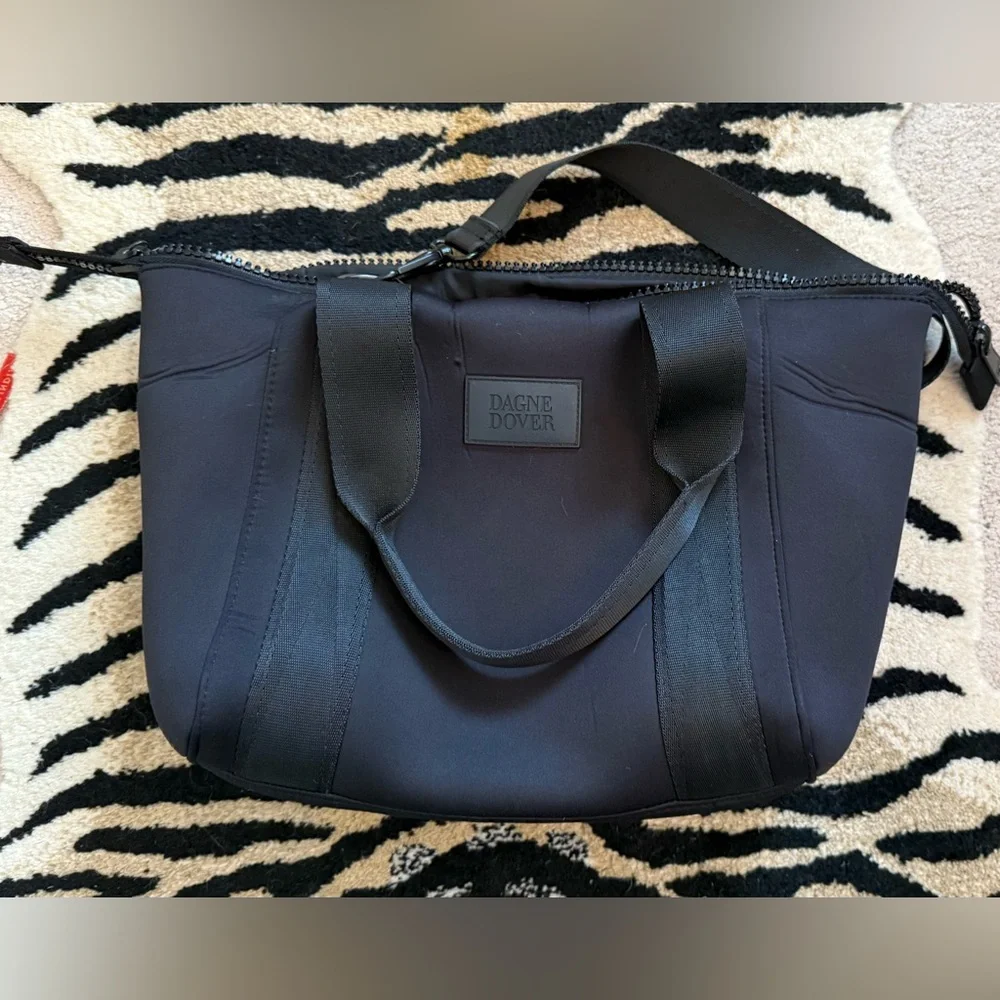 Dagne Dover Landon Neoprene Carryall Bag Small EUC - Picture 9 of 15